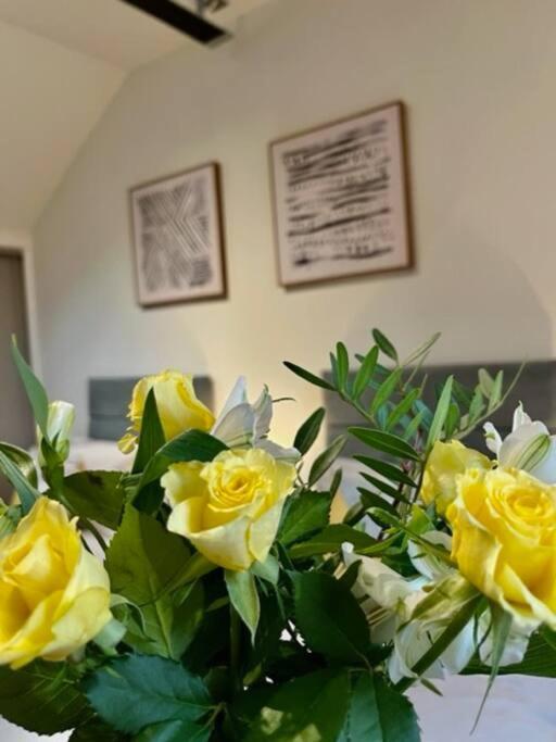 The Coach House - *New Build In Traditional Style* Todmorden Εξωτερικό φωτογραφία